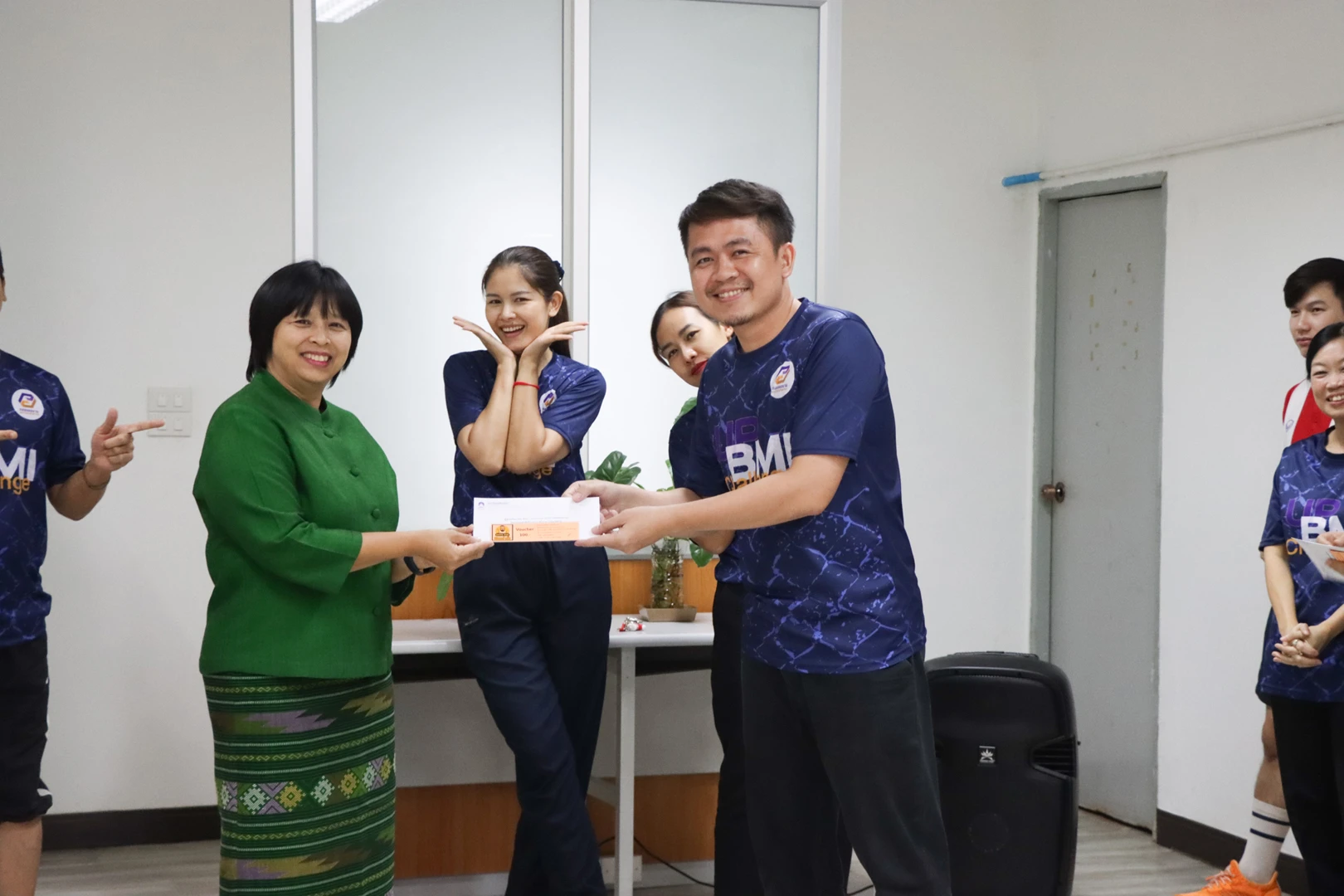 The Planning Division Concludes the Aerobic Dance Activity and Presents Awards to BMI Challenge Winners as Part of the Good Health and Well-Being Program