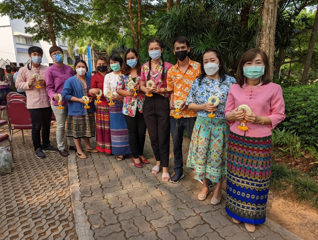 Tradition of Sa Klao Dam Hua Rector and Seniors on the Songkran Festival of Phayao University Year 2022