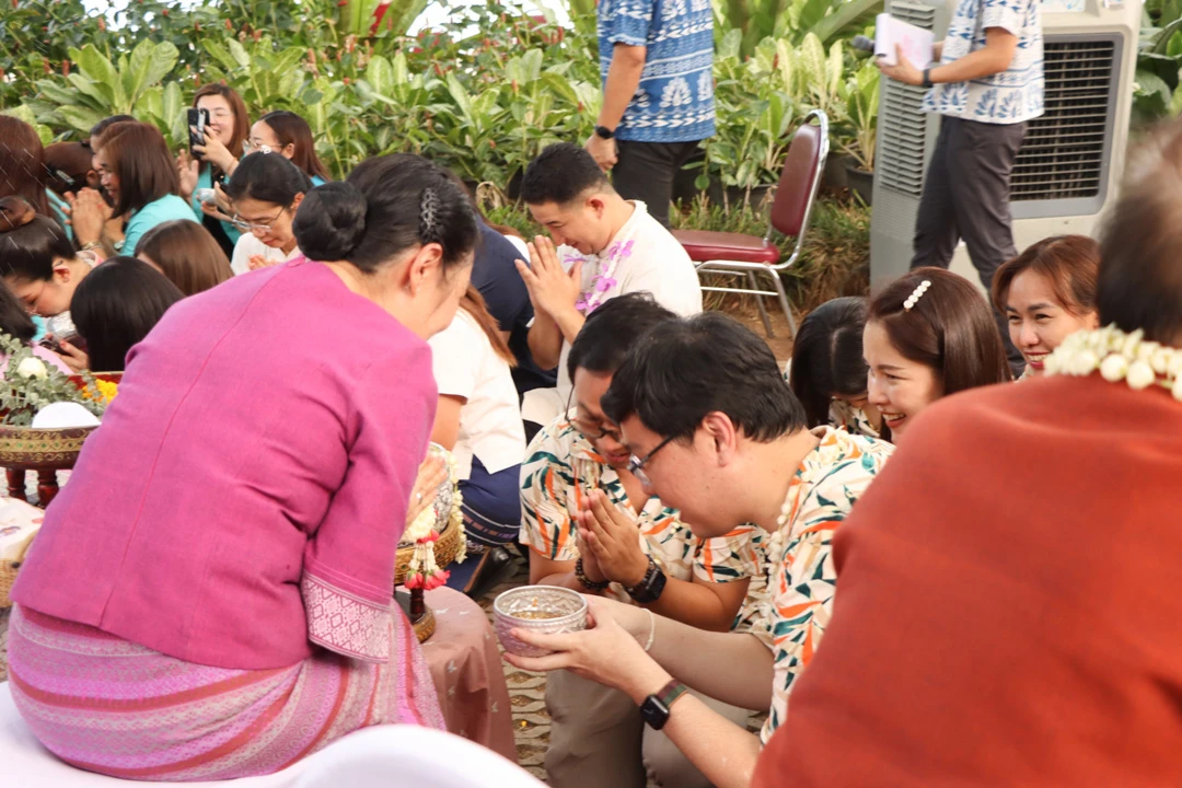 Executives and Staff of the Planning Division Participate in the Songkran Ceremony to Pay Respect to the University President and Elders