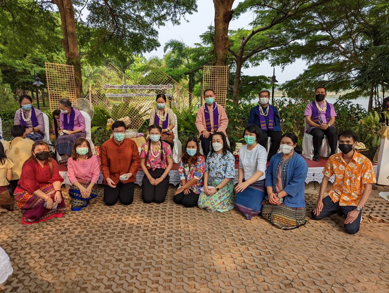 Tradition of Sa Klao Dam Hua Rector and Seniors on the Songkran Festival of Phayao University Year 2022