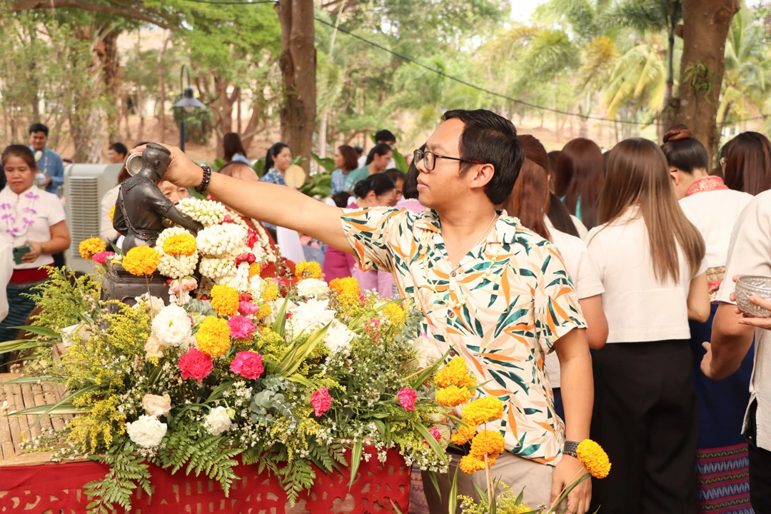 Executives and Staff of the Planning Division Participate in the Songkran Ceremony to Pay Respect to the University President and Elders