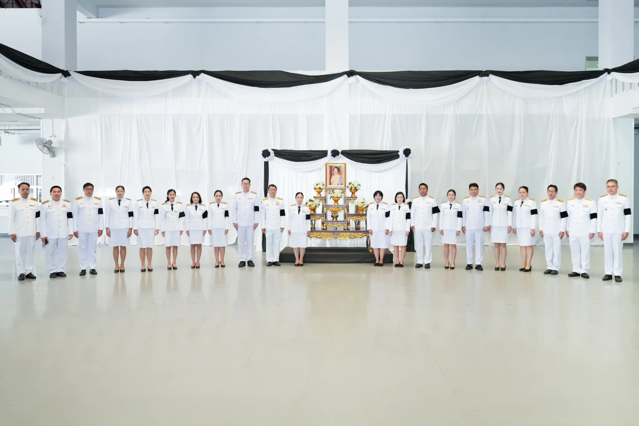 กองแผนงาน มหาวิทยาลัยพะเยา เข้าร่วมพิธีถวายความอาลัย สมเด็จพระนางเจ้าสิริกิติ์ พระบรมราชินีนาถ พระบรมราชชนนีพันปีหลวง