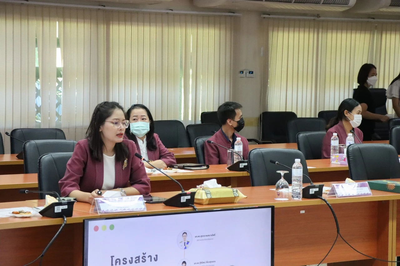 อธิการบดีพร้อมด้วยคณะผู้บริหารมหาวิทยาลัยพะเยา พบปะบุคลากรสำนักงานสภามหาวิทยาลัย และกองแผนงาน ในกิจกรรม “สภากาแฟสัญจร”