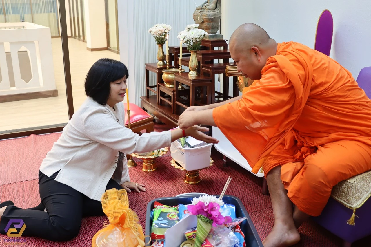 กองแผนงานจัดพิธีทำบุญเพื่อความเป็นสิริมงคลและสร้างขวัญกำลังใจแก่บุคลากร