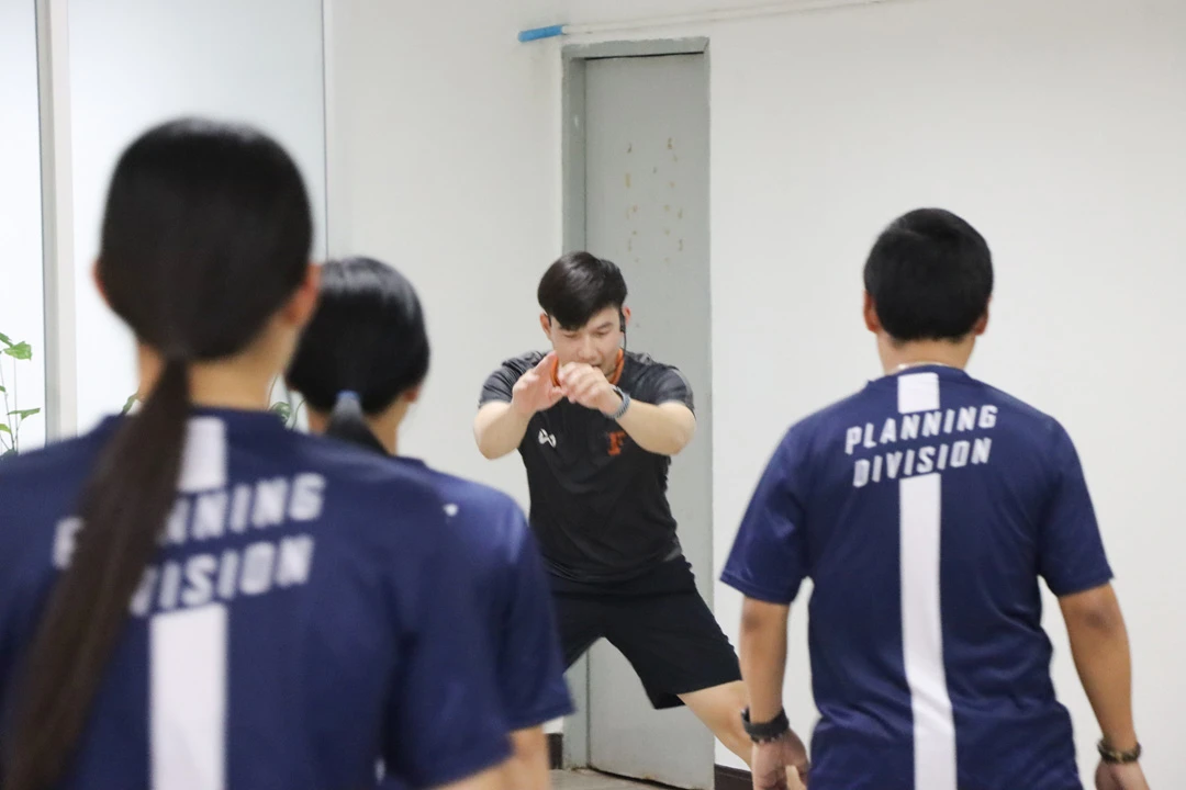 กองแผนงาน จัดกิจกรรมเต้นแอโรบิค (ประจำเดือนกุมภาพันธ์) โครงการเสริมสร้างสุขภาวะที่ดีในองค์กร (Good Health and Well – Being : BMI Challenge)