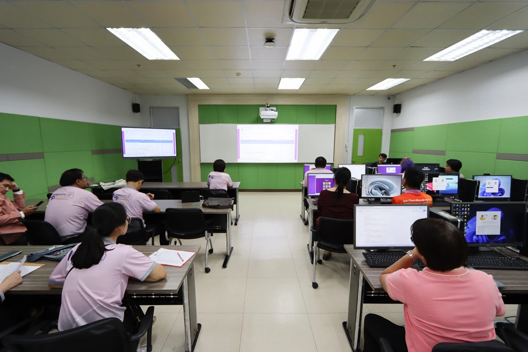 กองแผนงานได้รับเกียรติเป็นวิทยากรให้ความรู้ระบบบริหารจัดการแผนและงบประมาณ (e-Budget) แก่บุคลากรกองกิจการนิสิต