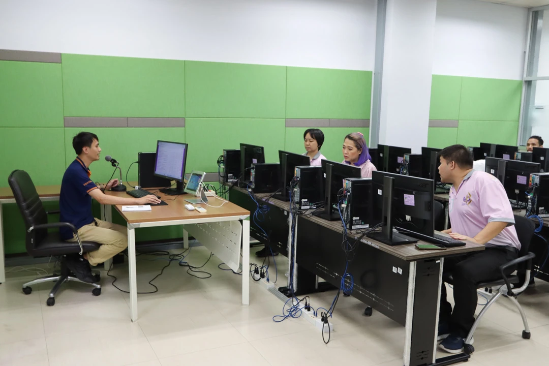 กองแผนงานได้รับเกียรติเป็นวิทยากรให้ความรู้ระบบบริหารจัดการแผนและงบประมาณ (e-Budget) แก่บุคลากรกองกิจการนิสิต