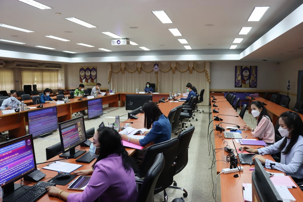 กองแผนงาน จัดประชุมคณะกรรมการบริหารความเสี่ยงฯ ครั้งที่ 6 (1/2565) เพื่อรายงานผลการดำเนินงานด้านการบริหารความเสี่ยงและการควบคุมภายใน รอบ 6 เดือน ประจำปีงบประมาณ พ.ศ. 2565