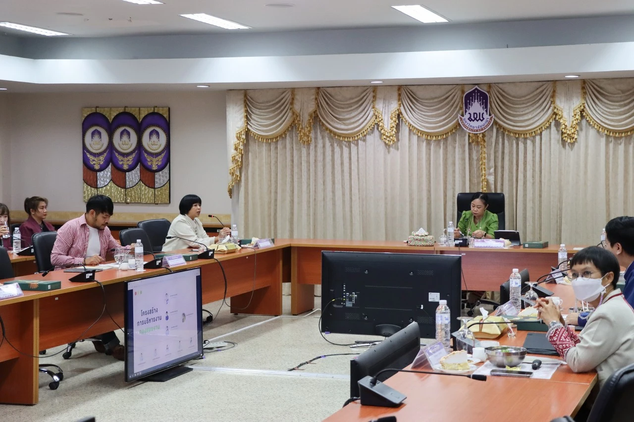 อธิการบดีพร้อมด้วยคณะผู้บริหารมหาวิทยาลัยพะเยา พบปะบุคลากรสำนักงานสภามหาวิทยาลัย และกองแผนงาน ในกิจกรรม “สภากาแฟสัญจร”