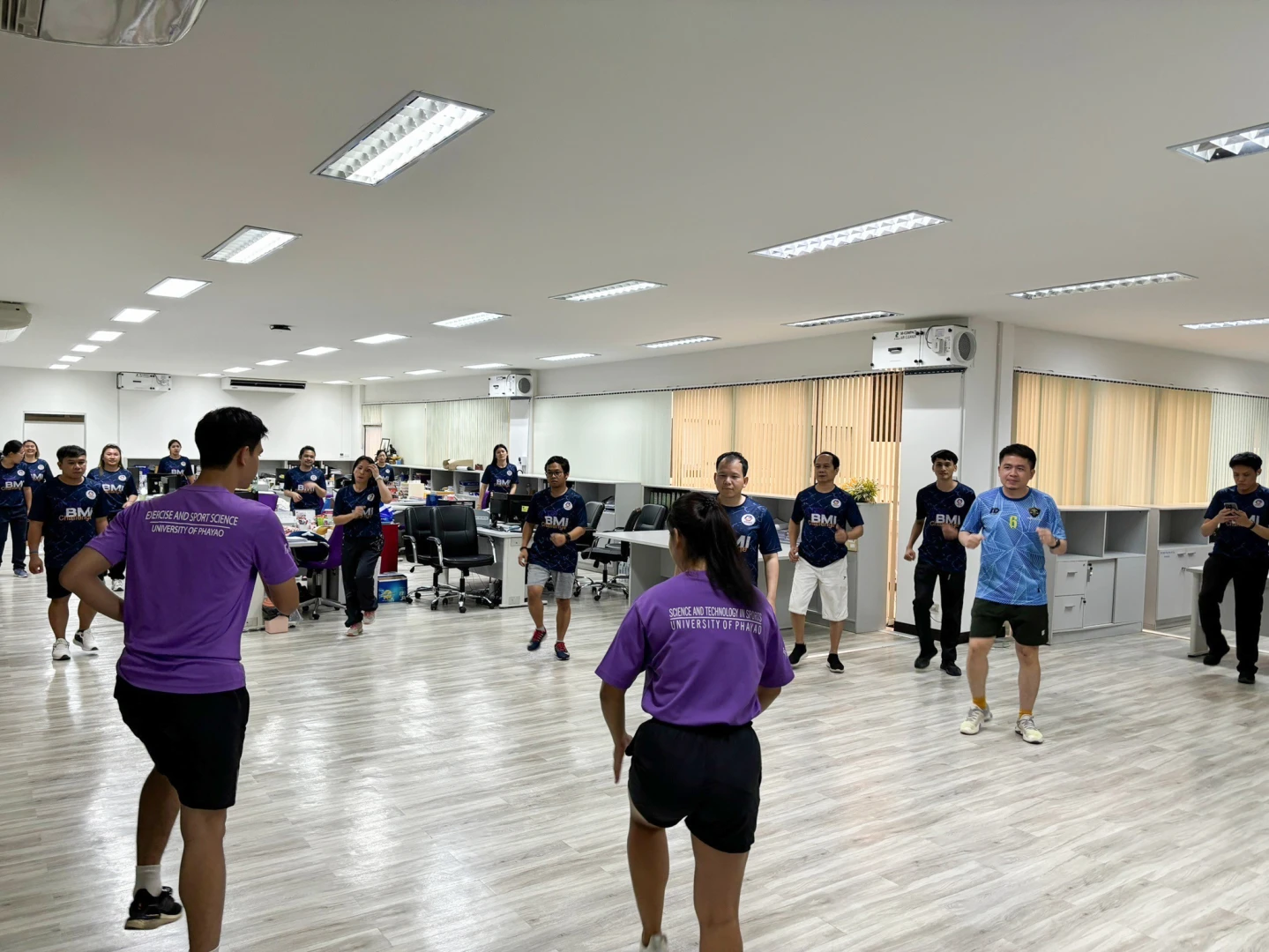 กองแผนงาน จัดกิจกรรมเต้นแอโรบิค (ประจำเดือนมีนาคม) โครงการเสริมสร้างสุขภาวะที่ดีในองค์กร (Good Health and Well – Being : BMI Challenge)