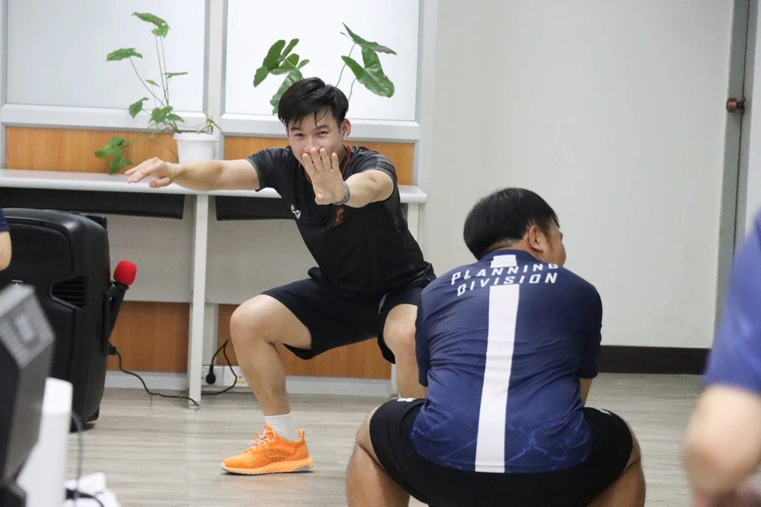 กองแผนงาน จัดกิจกรรมเต้นแอโรบิค (ประจำเดือนกุมภาพันธ์) โครงการเสริมสร้างสุขภาวะที่ดีในองค์กร (Good Health and Well – Being : BMI Challenge)