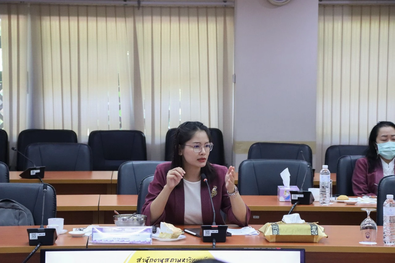 อธิการบดีพร้อมด้วยคณะผู้บริหารมหาวิทยาลัยพะเยา พบปะบุคลากรสำนักงานสภามหาวิทยาลัย และกองแผนงาน ในกิจกรรม “สภากาแฟสัญจร”