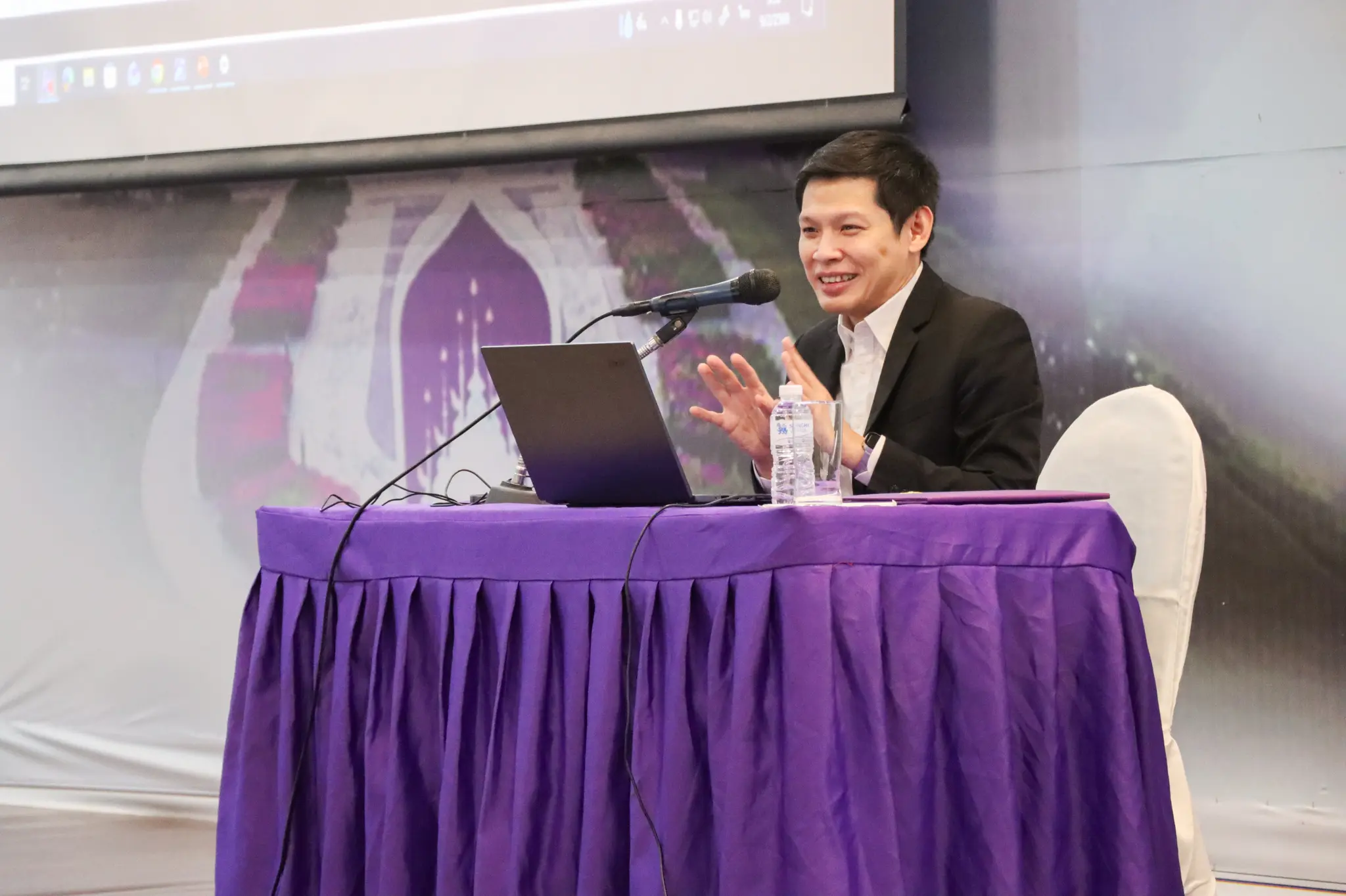 มหาวิทยาลัยพะเยาจัดโครงการพัฒนาศักยภาพผู้ปฏิบัติงานด้านพัสดุ ประจำปีงบประมาณ พ.ศ. 2569 ยกระดับความโปร่งใสและประสิทธิภาพการจัดซื้อจัดจ้างภาครัฐ