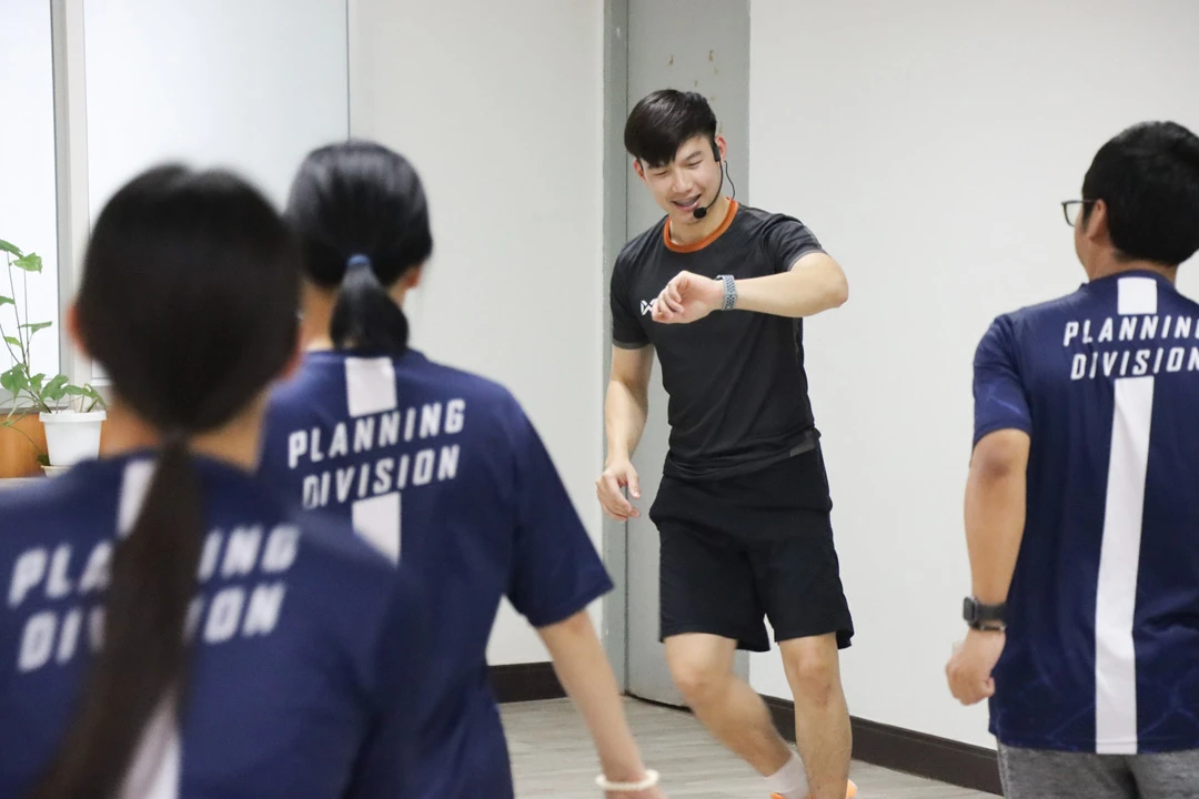 กองแผนงาน จัดกิจกรรมเต้นแอโรบิค (ประจำเดือนกุมภาพันธ์) โครงการเสริมสร้างสุขภาวะที่ดีในองค์กร (Good Health and Well – Being : BMI Challenge)