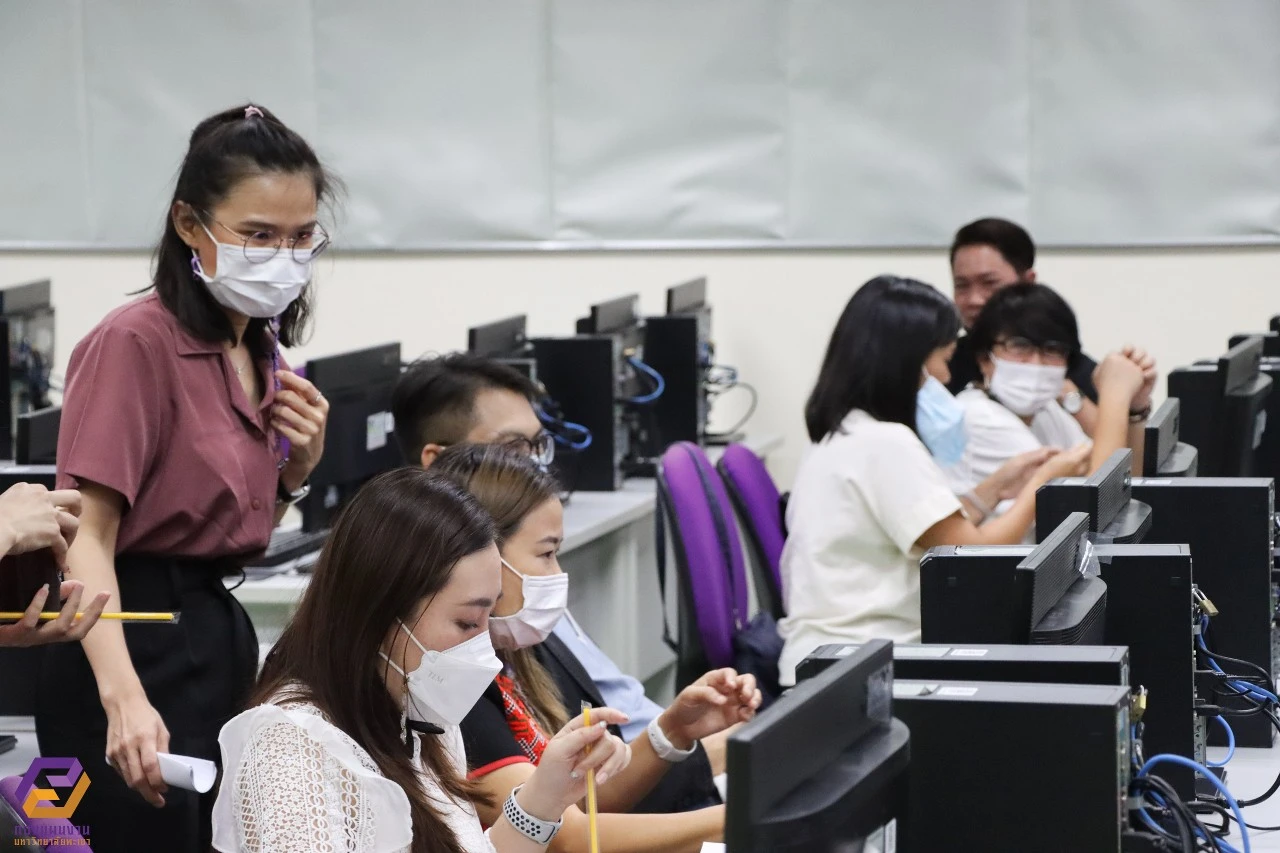กองแผนงานได้รับเกียรติเป็นวิทยากรให้ความรู้ระบบบริหารจัดการแผนและงบประมาณ (e-Budget) แก่บุคลากรคณะบริหารธุรกิจและนิเทศศาสตร์