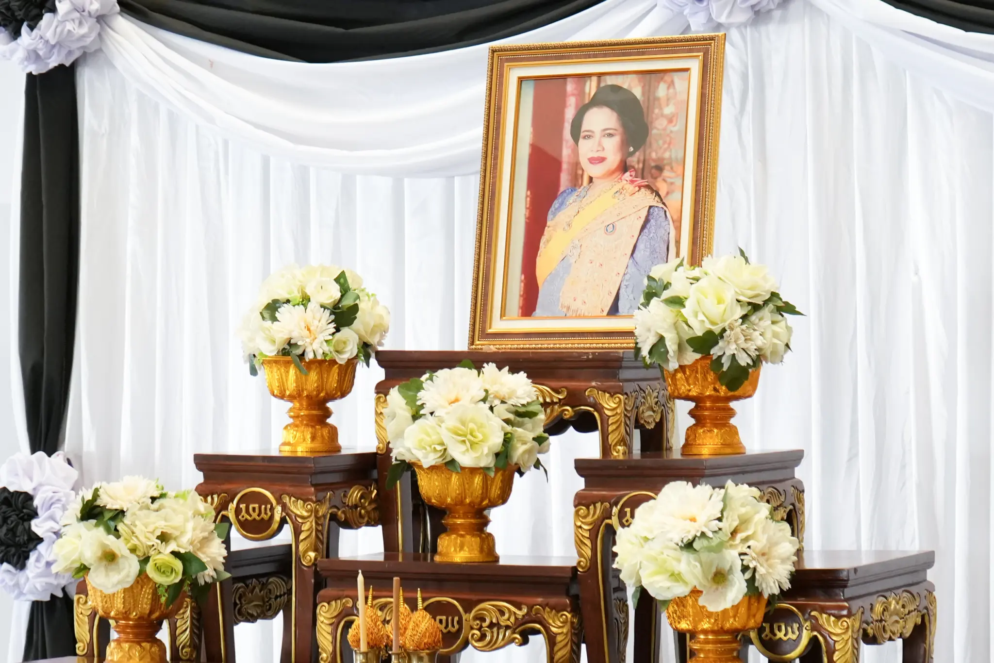 กองแผนงาน มหาวิทยาลัยพะเยา เข้าร่วมพิธีถวายความอาลัย สมเด็จพระนางเจ้าสิริกิติ์ พระบรมราชินีนาถ พระบรมราชชนนีพันปีหลวง