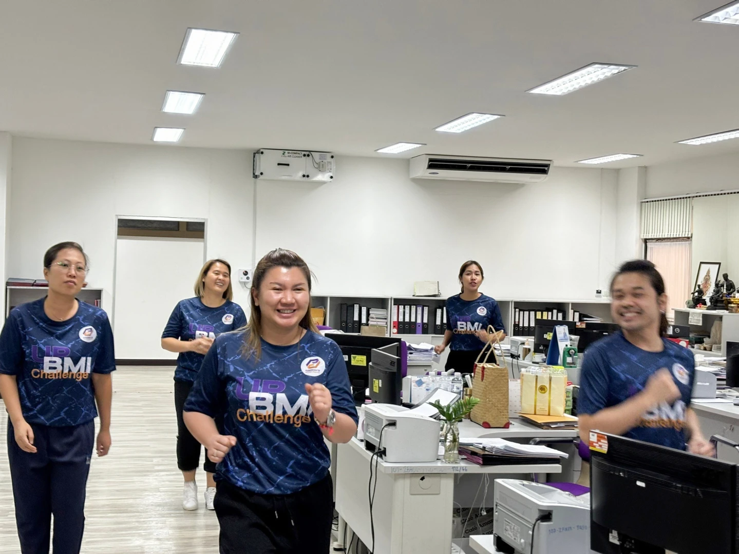 กองแผนงาน จัดกิจกรรมเต้นแอโรบิค (ประจำเดือนมีนาคม) โครงการเสริมสร้างสุขภาวะที่ดีในองค์กร (Good Health and Well – Being : BMI Challenge)
