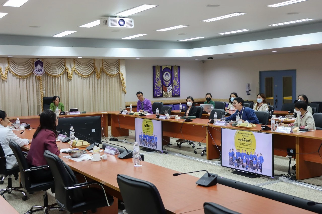 อธิการบดีพร้อมด้วยคณะผู้บริหารมหาวิทยาลัยพะเยา พบปะบุคลากรสำนักงานสภามหาวิทยาลัย และกองแผนงาน ในกิจกรรม “สภากาแฟสัญจร”